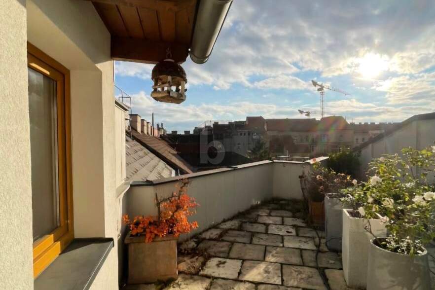 STILVOLLER DACHGESCHOSSHIT MIT BALKON, Wohnung-miete, 1.400,00,€, 1170 Wien 17., Hernals