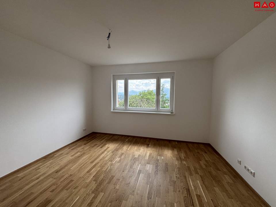 ERSTBEZUG nach Sanierung- Single Wohnung am südseitigen Sonnenhang!