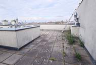 TERRASSENHIT, 61 m2 Dachgeschoß mit 48 m2 Terrasse, Wohnküche, 1 Zimmer, Wannenbad, Parketten, Fernblick, Holbeingasse