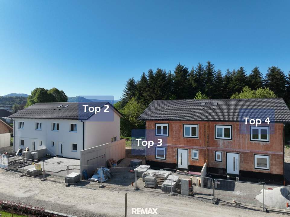 3 neu errichtete Doppelhaushälften auf Eigengrund, 4 weitere in Planung