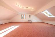 Herrschaftlicher privater Landsitz, gr. Grundstück, Einliegerwohnung &amp; private Liegewiese am Krottensee