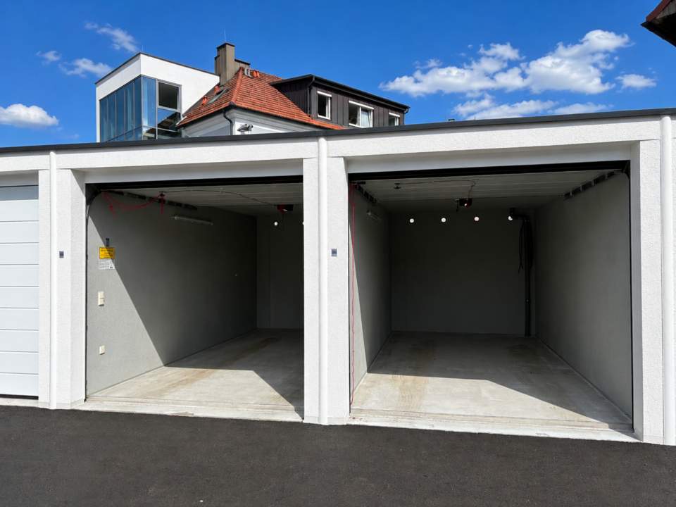 Mietgaragen im Zentrum von Waizenkirchen - Strom inklusive!