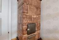 Zentral gelegenes Mehrparteienhaus mit zwei Geschäftslokalen