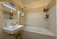 Wohnen über den Dächern Wiens – Sanierte 2-Zimmer-Wohnung mit Panoramablick &amp; U1-Nähe