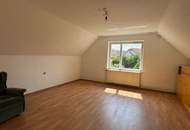 Einfamilienhaus mit viel Platz, sonnigem Garten, Terrasse und Nebengebäude!