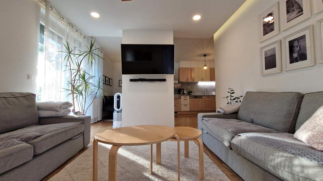 Garteneckwohnung zum Wohlfühlen mit 4 Zimmer und Carportparklatz