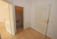 Stilvolle 2-Zimmer-Wohnung mit traumhaftem See- und Gebirgsblick in bester Altstadtlage