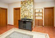 Charmantes Einfamilienhaus mit Pool