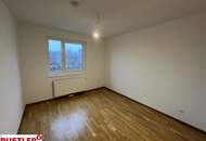 Helle und geräumige 3-Zimmer-Wohnung mit Balkon