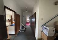 Sanierungsbedürftiges Einfamilienhaus mit viel Potenzial in ruhiger Siedlungslage in Kemeten
