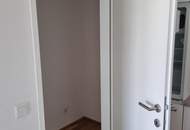 Unbefristete 2-Zimmer-Wohnung mit großem Balkon und Küche!