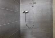 KLEINGARTENHAUS / GRUNDSTÜCK AM HACKENBERG - EIGENGRUND - GANZJÄHRIG WOHNEN - GROSSE TERRASSE UND POOL - MITTEN IM GRÜNEN