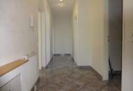 Schöne große Dachgeschoßwohnung mit Loggia!