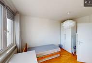 | PERFEKT FÜR ANLEGER | 3 GETRENNT BEGEHBARE SCHLAFZIMMER | 3. STOCK OHNE LIFT | WG TAUGLICH |