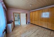 Gepflegtes Haus mit Stadel und Nebenräumen