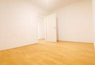 AB SOFORT | 3 ZIMMER WOHNUNG MIT VIEL PLATZ | NEUE KÜCHE | BELIEBTE WOHNANLAGE KARMELITERHOF