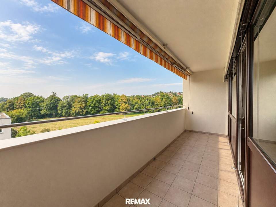 Oberste Etage & großzügige Loggia: Wohnen in Graz-Ragnitz