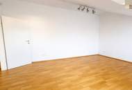 Großzügige Dachgeschosswohnung mit Stil &amp; Weitblick in Baden