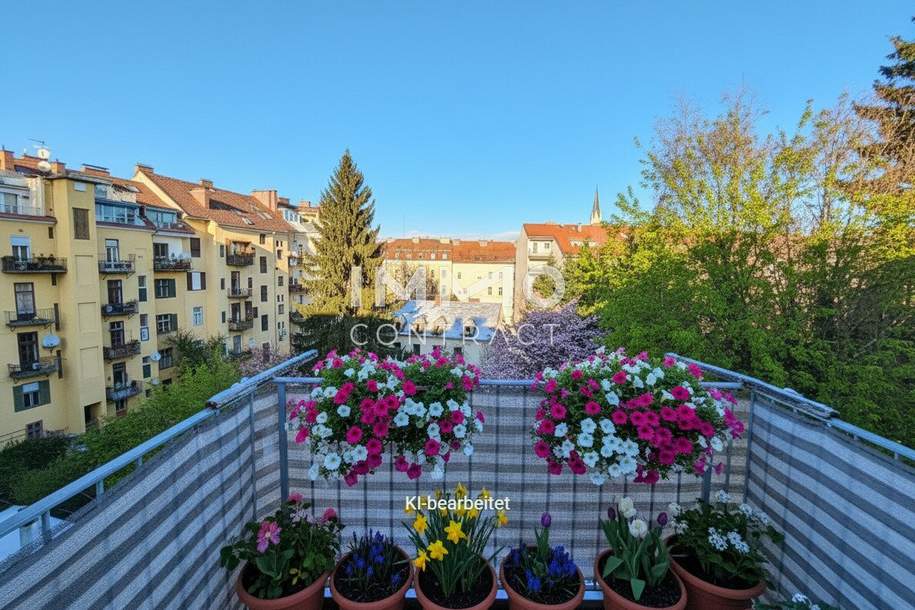 Dachgeschoßwohnung im Altbau: Erstbezug nach Sanierung mit Balkon und Einbauküche!, Wohnung-miete, 816,49,€, 8010 Graz(Stadt)