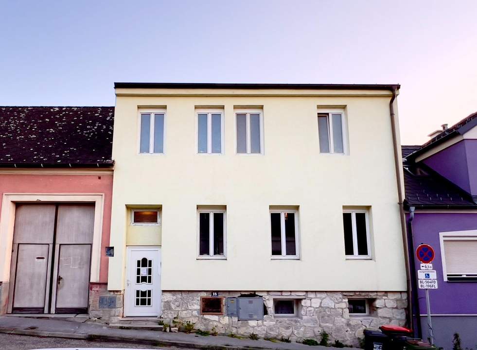 OPEN HOUSE - "Stadthaus in Hainburg für große Familie"
