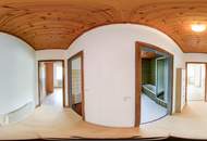 Wohnen am Traunsee! Parifiziertes Zweifamilienhaus mit großem Garten, KFZ-Stellplätzen, Carport und Garage