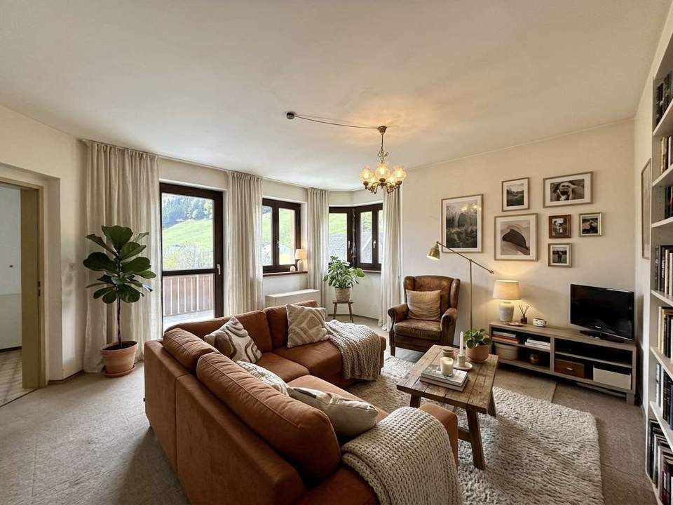 Lichtdurchflutete 2-Zimmer-Wohnung mit Balkon – absolute Ruhelage in Vordernberg!