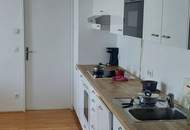 1 Zimmer in einer Wohngemeinschaft frei! Termine telefonisch mit deiner neuen Mitbewohnerin!