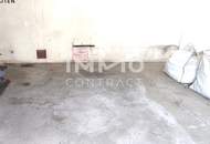 Gut geschnittene Zweizimmer-Wohnung mit Balkon und möglicher Garagenplatz - Zentrale, ruhige Lage