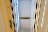 PROVISIONSFREI - ERSTBEZUG - Exklusive Dachgeschossmaisonette mit Dachterrasse, Pool und Deckenkühlung in RUHELAGE!