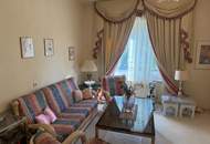 Kreative Villa mit Wintergarten und Nebengebäude