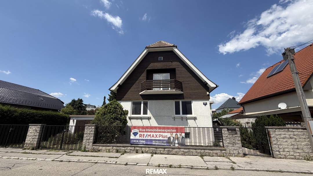 Sanierungsbedürftiges Einfamilienhaus mit großem Grund in begehrter Lage von St. Pölten