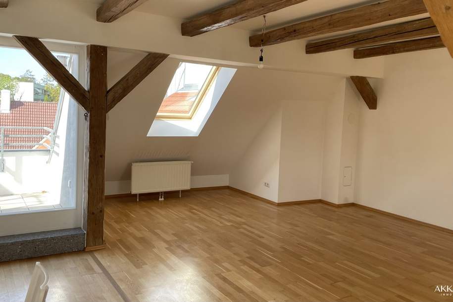 Dachgeschosswohnung mit historischem Flair und Terrasse direkt am Schrannenplatz, Wohnung-miete, 1.628,22,€, 2340 Mödling