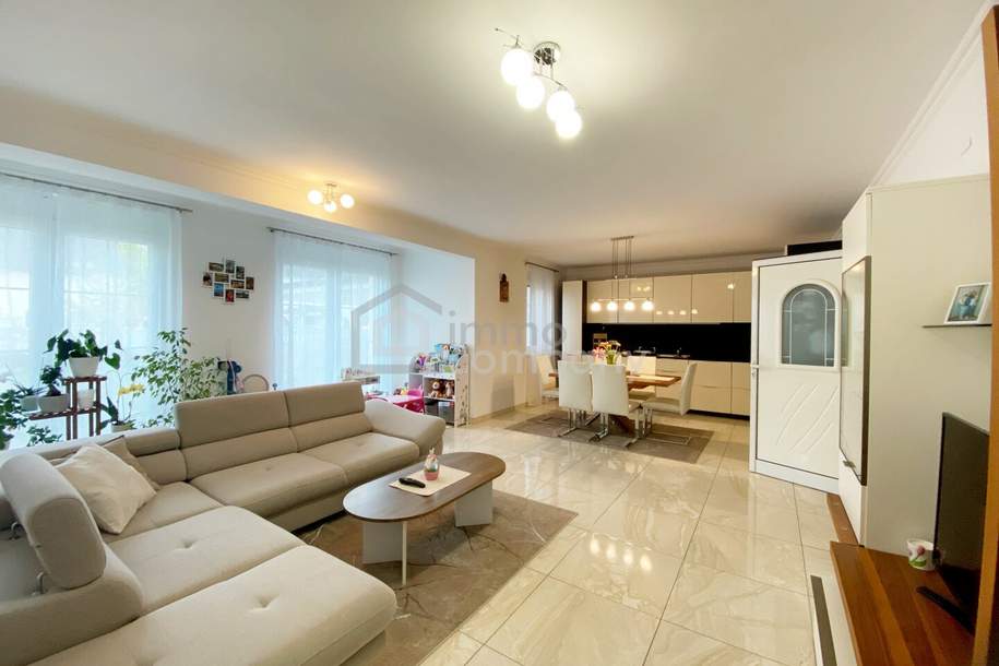 Haus für eine oder zwei Familien in einer ruhigen Sackgasse, Haus-miete, 2.200,00,€, 2603 Wiener Neustadt(Land)