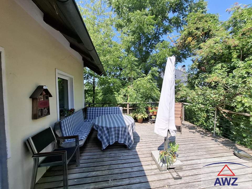 Ein Haus mit Persönlichkeit - umgeben von einem romantischen Garten zum Entspannen und Genießen.