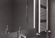 Balkon-Altbauwohnung 3 Zi und 21m² Balkon in Hofruhelage