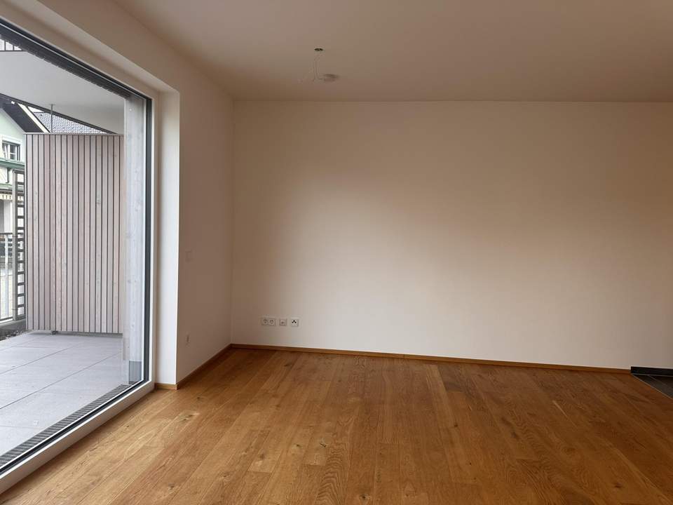 Leben in Seenähe – Moderne 2-Zimmer-Wohnung mit Terrasse &amp; Grünstreifen
