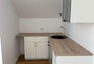 INTERESSANTES INVESTMENT: VERMIETETE, TRAUMHAFTE DACHGESCHOSSWOHNUNG IN BEGEHRTER WOHNLAGE INKL. ÜBERDACHTEM PARKPLATZ ALS ANLAGE
