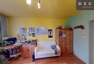 ZWEIWOHNUNGS-KOMBI MIT FÜNF ZIMMERN UND BALKON