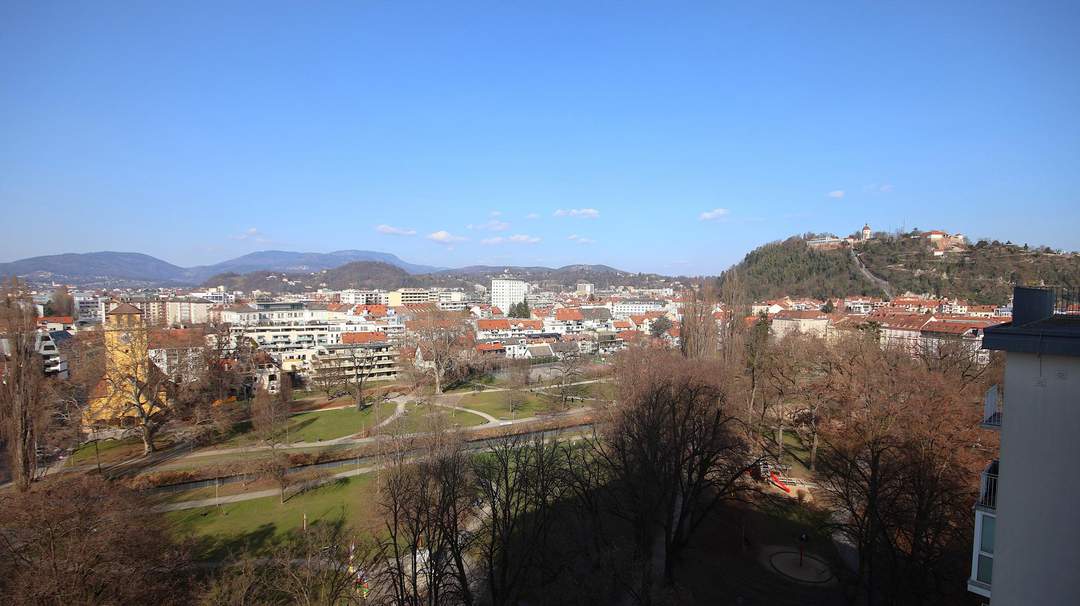 Sanieren &amp; profitieren: Große Wohnung mit Balkon im Herzen von Graz