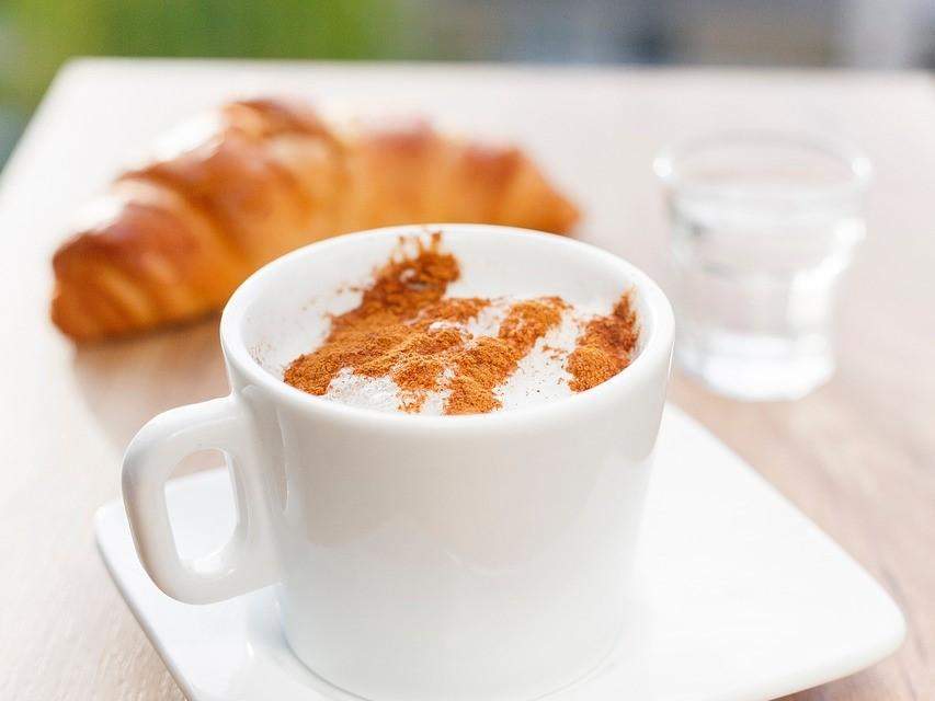 SEHR GUT EINGEFÜHRTE KONDITOREI UND KAFFEEHAUS