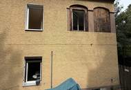 Sanierungsbedürftige 74m2 Altbauwohnung mit enormen Potenzial, Carport &amp; großzügigem Keller – Ihr neues Zuhause in Graz! Innenhof-Balkon kann bewilligt werden!