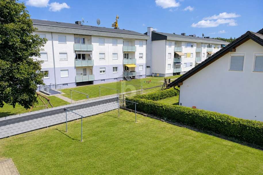 HELLES ZUHAUSE MIT BALKON, GRÜNBLICK UND VIEL POTENZIAL, Wohnung-kauf, 160.000,€, 4870 Vöcklabruck