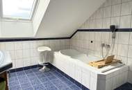 Landleben mit Stil: Zwei Häuser, Pool, 4ha Wald und Wiesen