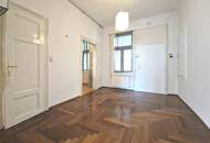Große 2-Zimmer-Altbauwohnung im 3. Liftstock nahe Palais Lichtenstein