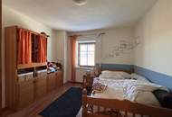 Gasthaus, Zimmer, Wohnung, großes Grundstück - Entwicklungspotential