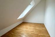 TOP gestylte Dachgeschosswohnung!