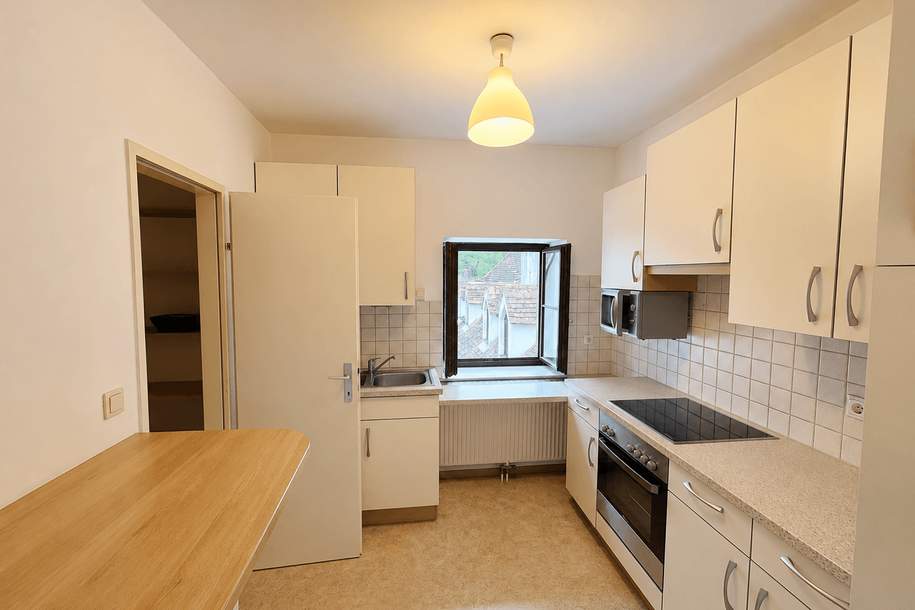 Gepflegte 3-Zimmer-Wohnung mit Einbauküche & Stellplatz in idyllischer Lage von Krems, Wohnung-miete, 771,00,€, 3500 Krems an der Donau(Stadt)