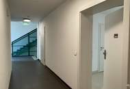 Moderne Dachgeschosswohnung, klimatisiert und gut geschnitten
