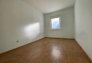 BETREUBARES WOHNEN: Schöne Gartenwohnung mit Terrasse und Tiefgarage!