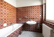 EIN- ODER ZWEIFAMILIENHAUS, gute Substanz, Modernisierungsbedarf